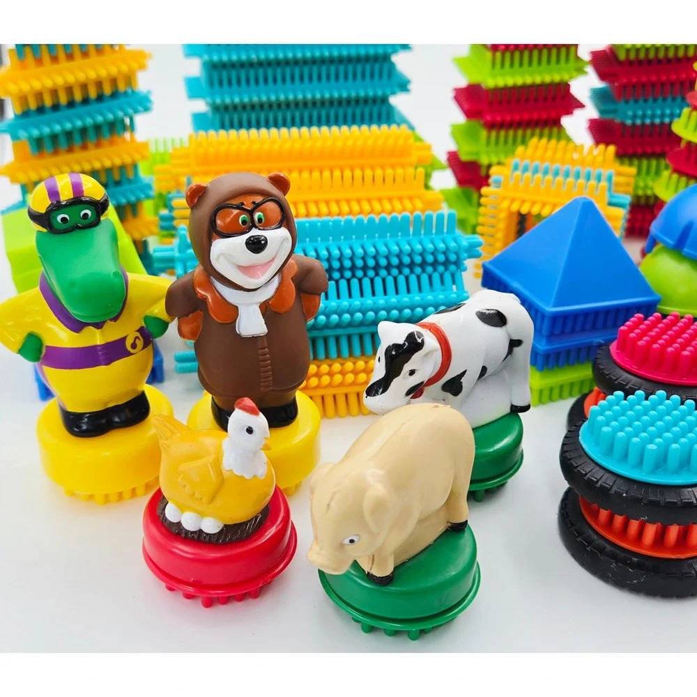 Vintage Bristle Blocks Building Set Animal Figures Colorful 82+ Pieces